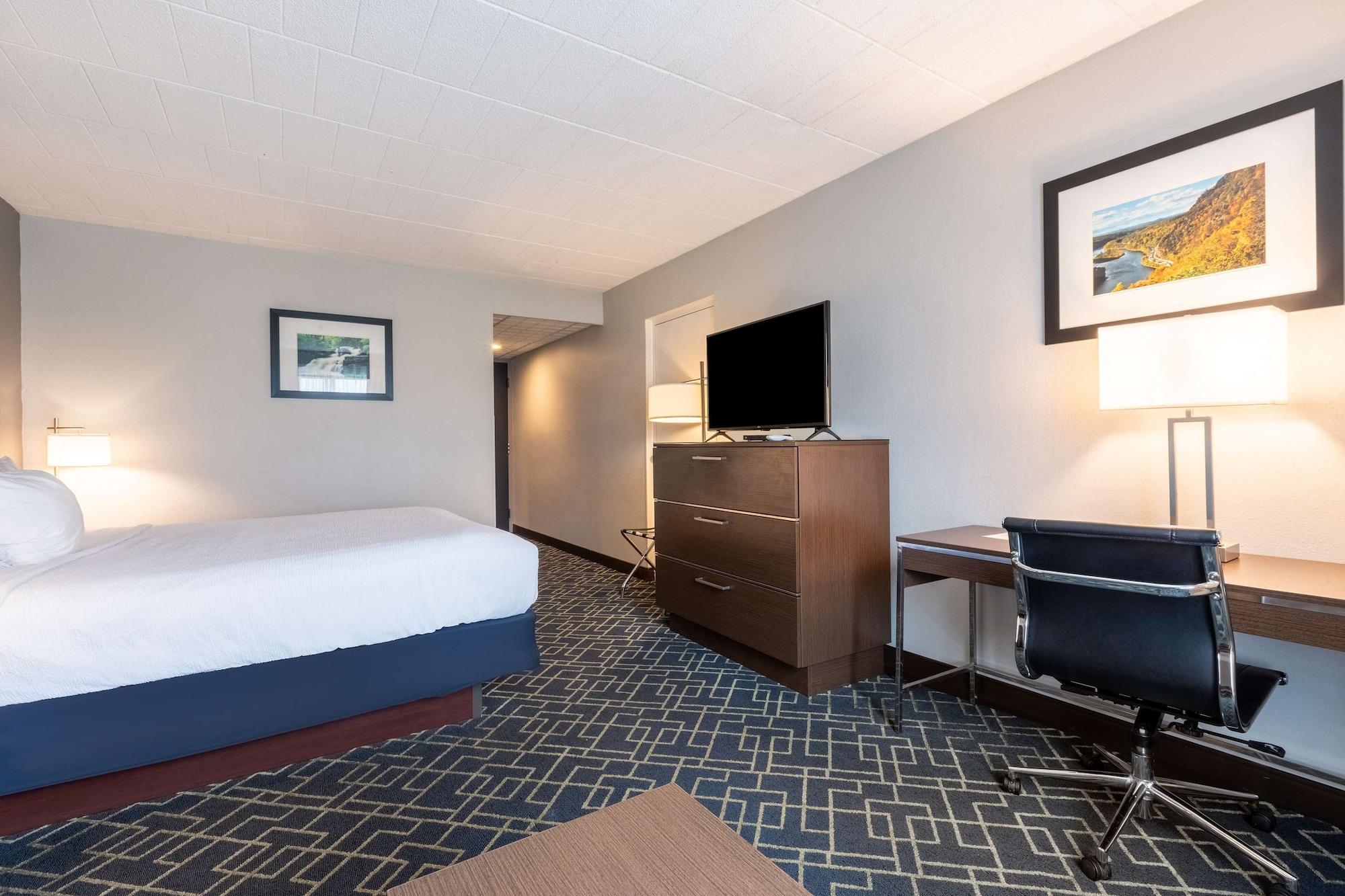Best Western Hunt'S Landing Hotel Matamoras Milford Экстерьер фото